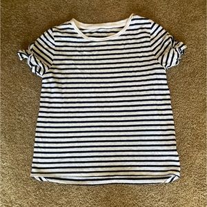 Black and white T-shirt